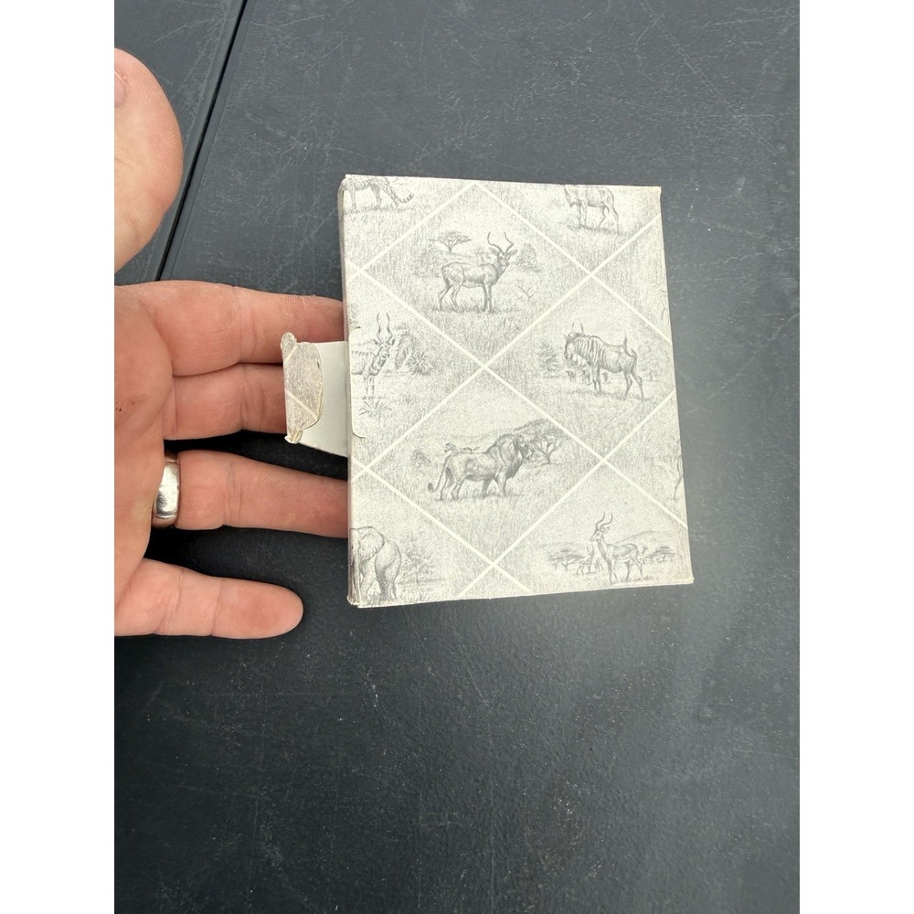 Vintage Pick-Pocket-Proof Wallet w/ Original Packaging - Picture 3 of 5